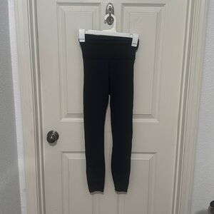 Black lululemon wunder train high rise tight leggings